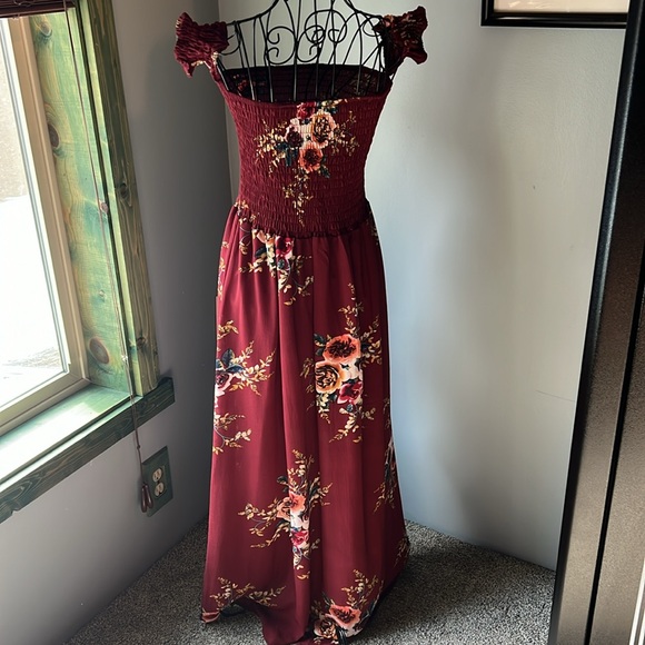 Dress - Picture 5 of 5